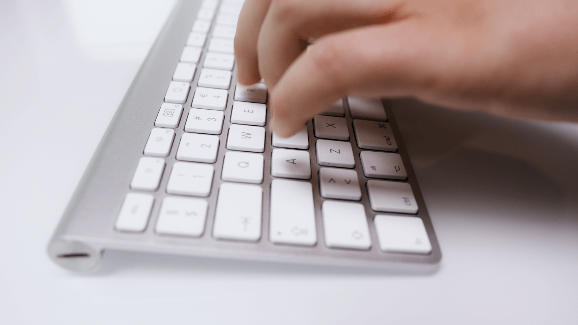 Корпоративный сайт и апдейт бренда для SL Soft